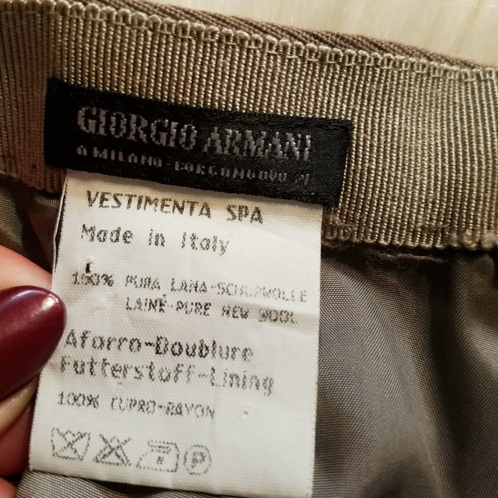 Armani pencil skirt - Picture 2 of 3